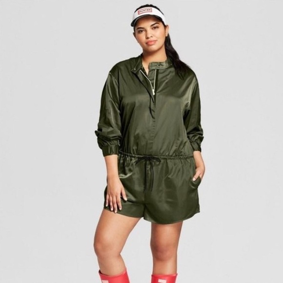 *NWT* Hunter for Target Olive Green Zip-Up Utility Romper, Size Small - Picture 2 of 12